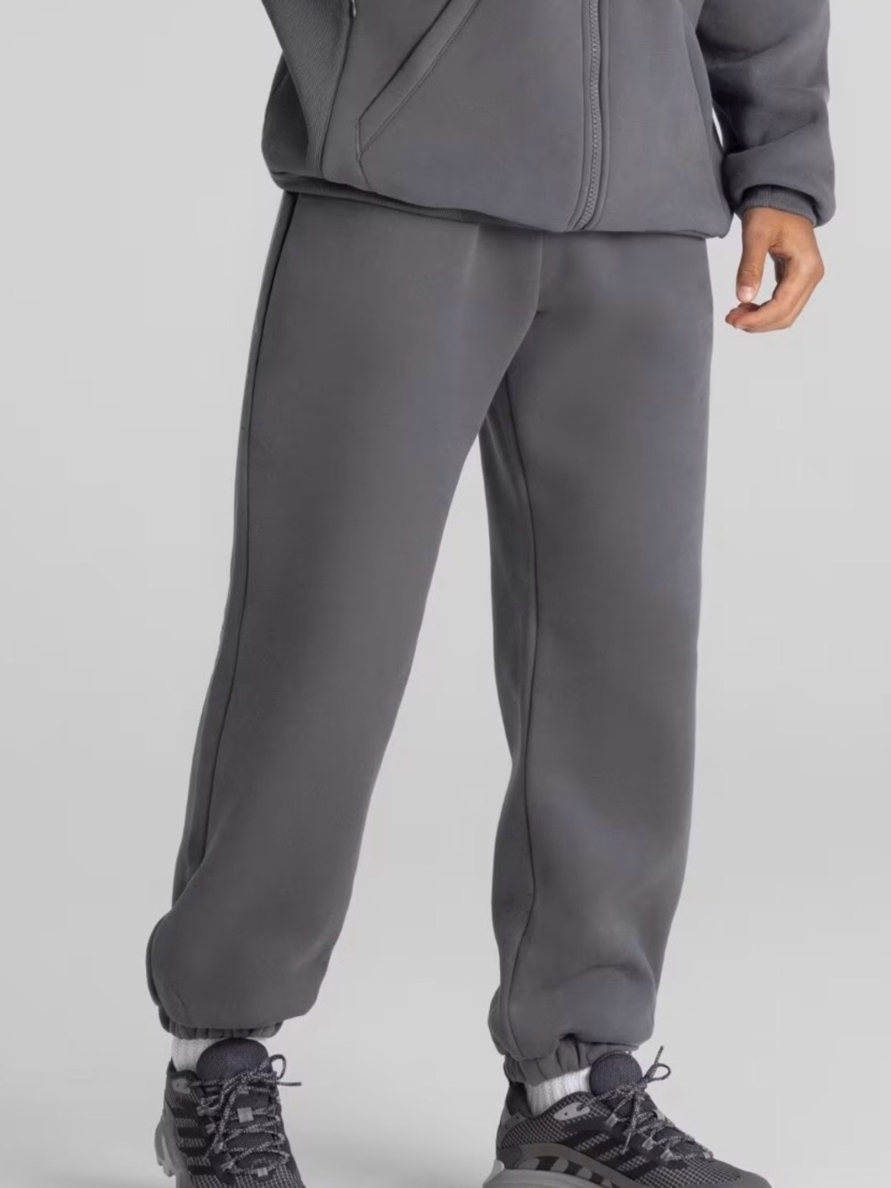Comfrt Travel Essentials Sweatpants in Steel Grey